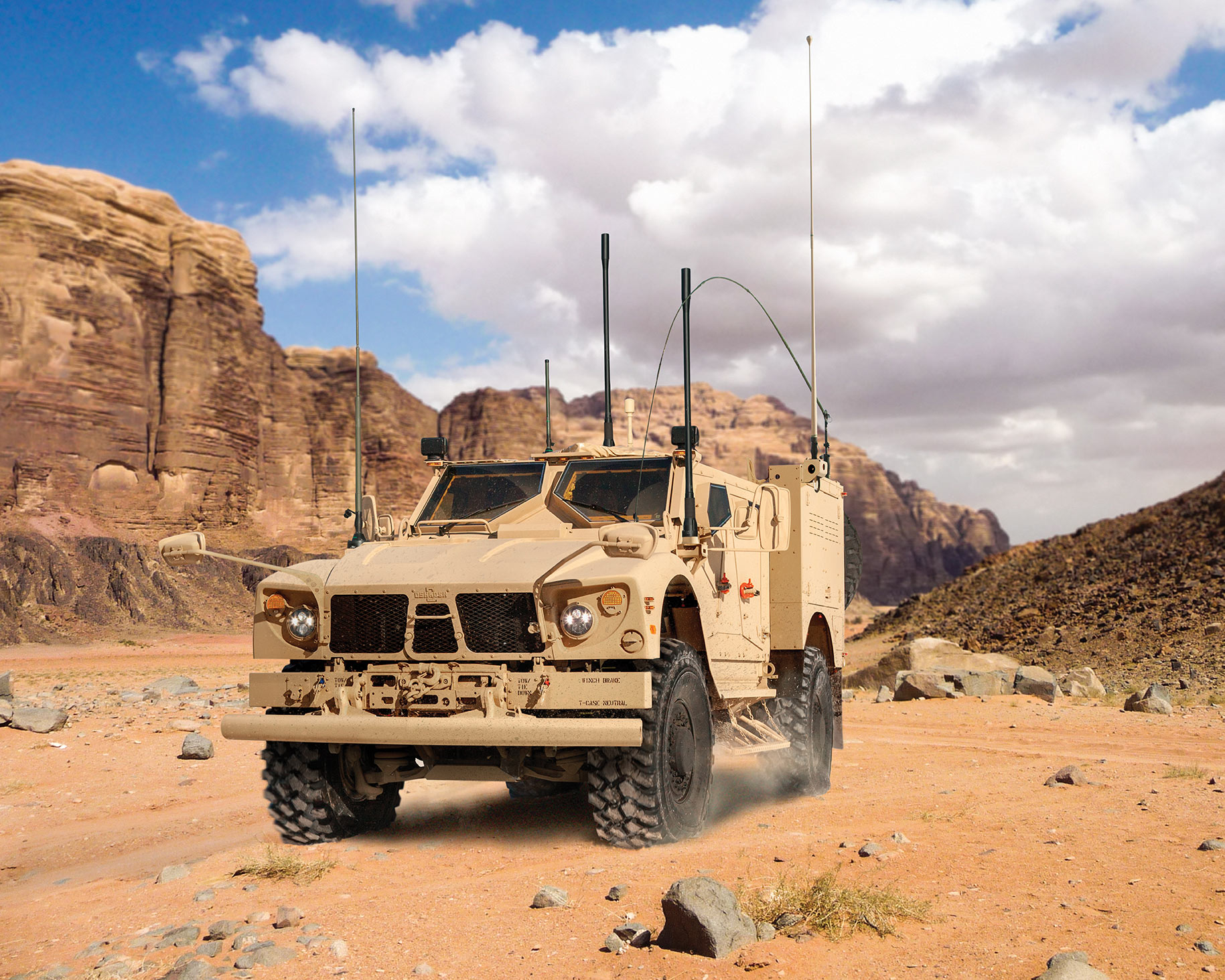 Driver-assist safety systems for Oshkosh military vehicles on debut at AUSA